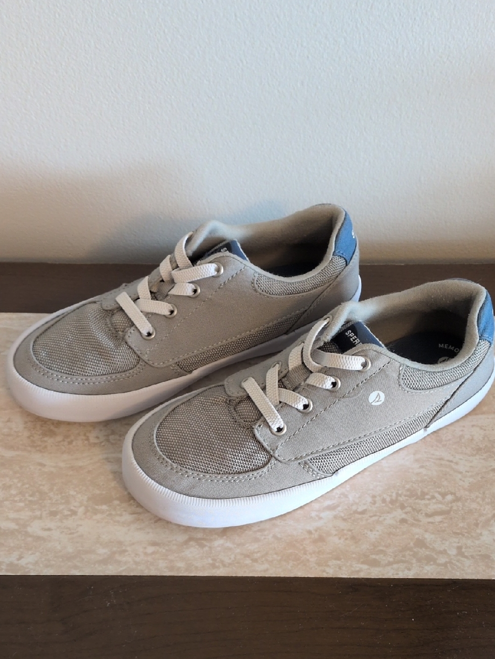 Sperry Boat Shoes Boys Size 3 Grey